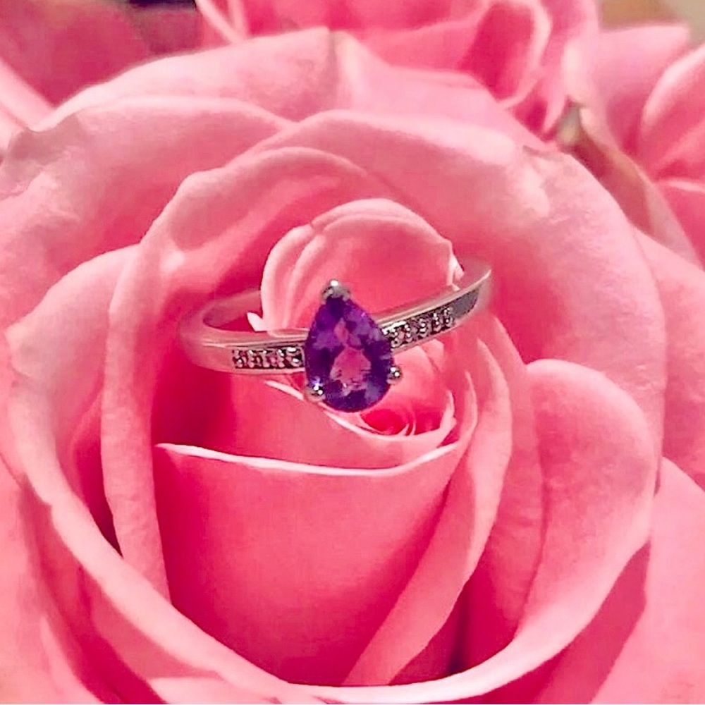 Amethyst Ring Size 8 - Authentic Sterling Silver Ring with White Sapphires 💎 ✨